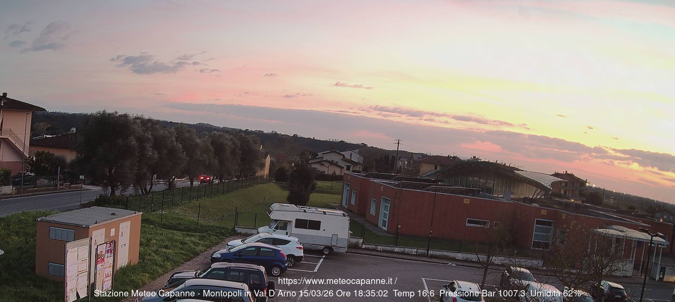 immagine della webcam nei dintorni di Lajatico: webcam Montopoli in Val d'Arno